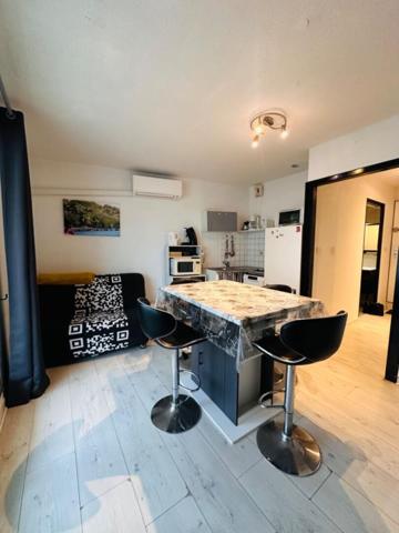 T2 avec loggia, vue mer et parking privatif