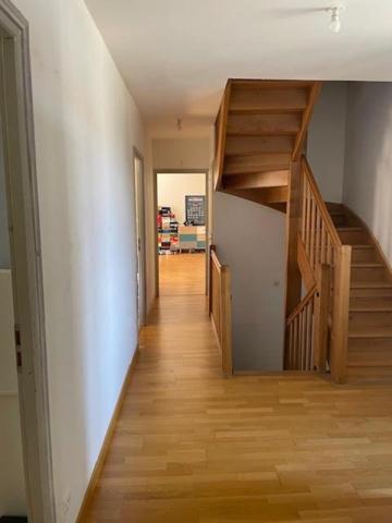 Grande maison entièrement rénovée avec 5 chambres à Montigny sur aube