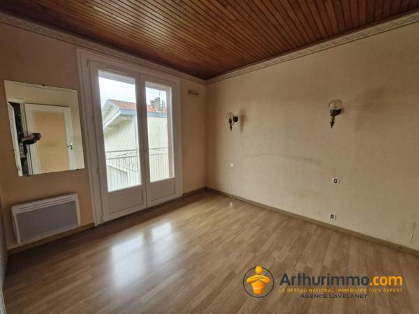 Vente                                                      Maison
                        
                     5 pièces                      112 m2                     à Lavelanet