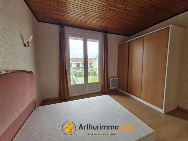 Vente                                                      Maison
                        
                     5 pièces                      112 m2                     à Lavelanet