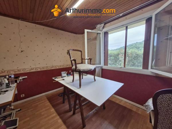 Vente                                                      Maison
                        
                     5 pièces                      112 m2                     à Lavelanet