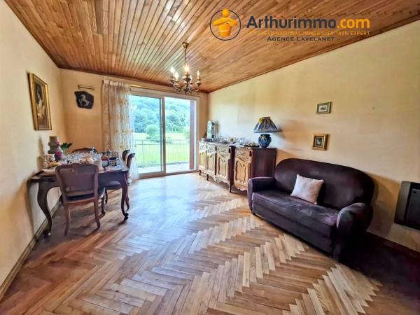 Vente                                                      Maison
                        
                     5 pièces                      112 m2                     à Lavelanet