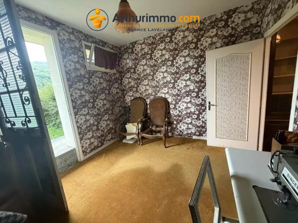 Vente                                                      Maison
                        
                     5 pièces                      112 m2                     à Lavelanet