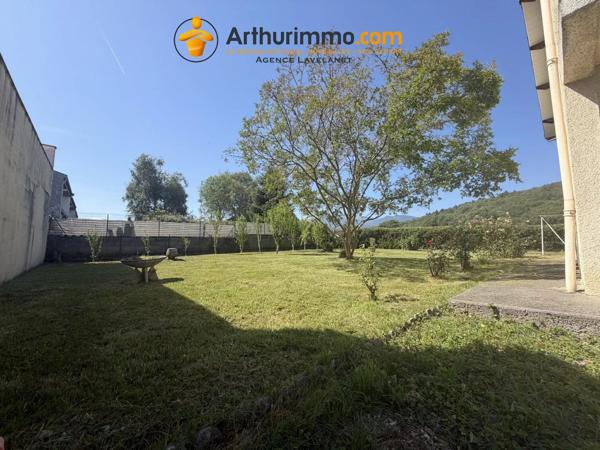 Vente                                                      Maison
                        
                     5 pièces                      112 m2                     à Lavelanet