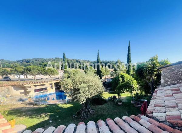 Vente                                                      Villa
                        
                     5 pièces                      220 m2                     à Vinassan