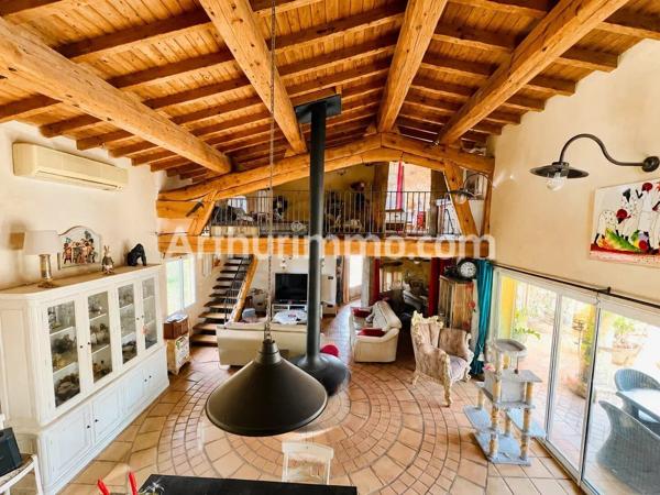 Vente                                                      Villa
                        
                     5 pièces                      220 m2                     à Vinassan