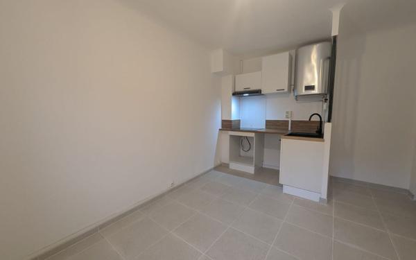 Appartement à louer    2 pièces •  Remoulins