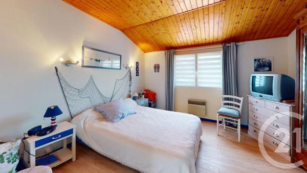 Maison à vendre  6 pièces - 128,87 m 2   ST VINCENT SUR JARD  - 85