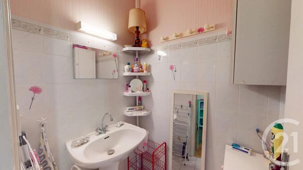 Maison à vendre  6 pièces - 128,87 m 2   ST VINCENT SUR JARD  - 85
