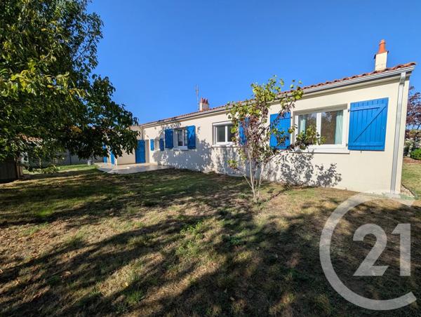 Maison à vendre  6 pièces - 128,87 m 2   ST VINCENT SUR JARD  - 85