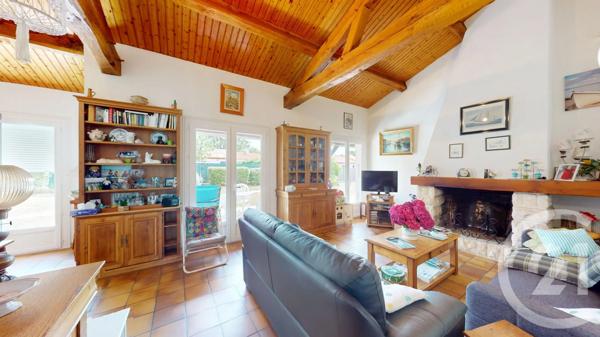 Maison à vendre  6 pièces - 128,87 m 2   ST VINCENT SUR JARD  - 85