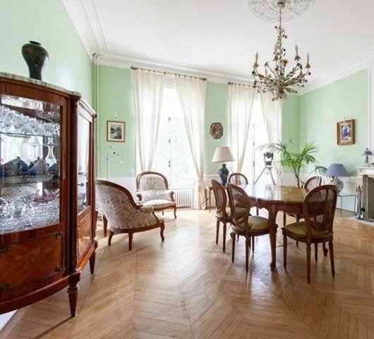 Splendide appartement 190 m² entièrement rénové centre Rambouillet