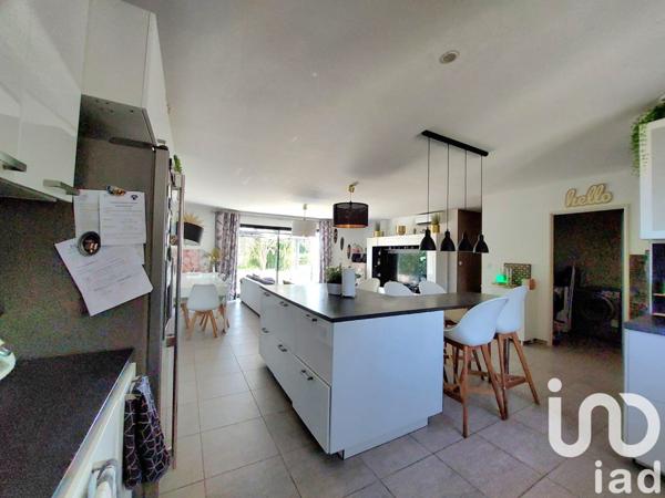 Maison traditionnelle 5 pièces de 123 m² à Marguerittes (30320)