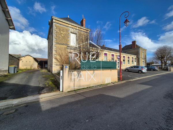 86330 MARTAIZE Maison Martaize 6 pièce(s) 255 m2