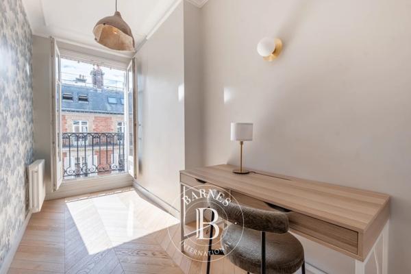 Paris 7ème, Appartement 2 Chambres -  96 m² à vendre