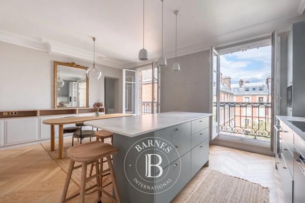 Paris 7ème, Appartement 2 Chambres -  96 m² à vendre
