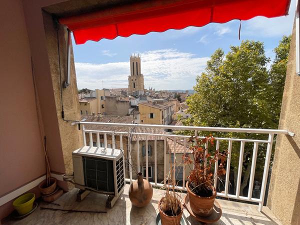 A LOUER -  APPARTEMENT DE TYPE 4 MEUBLE - DOUBLE BALCON ET TERRASSE - BOULEVARD JEAN JAURES