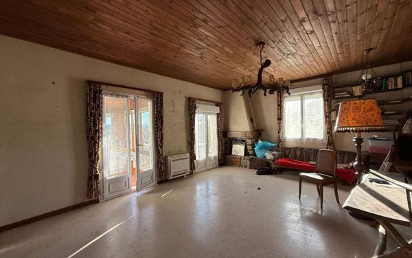 Maison à vendre    2 pièces •  Rosières