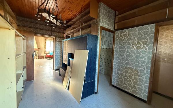 Maison à vendre    2 pièces •  Rosières