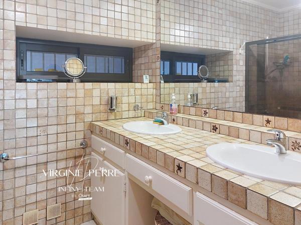 MAISON CHARENTAISE AVEC GARAGE ET PISCINE - 143M2 - SAINT-SULPICE-DE-ROYAN (17200)