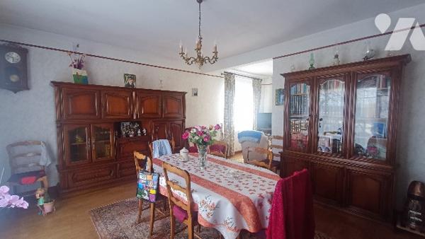 Voulx pavillon sur sous-sol complet, 95 m², 5 pièces, 4 chambres possibilité + sur 940 m² de terrain