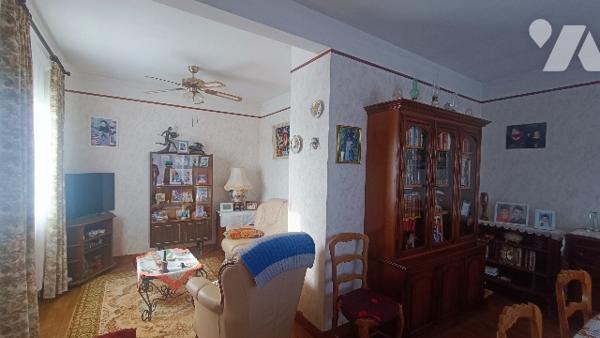 Voulx pavillon sur sous-sol complet, 95 m², 5 pièces, 4 chambres possibilité + sur 940 m² de terrain