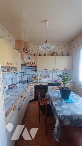 Voulx pavillon sur sous-sol complet, 95 m², 5 pièces, 4 chambres possibilité + sur 940 m² de terrain