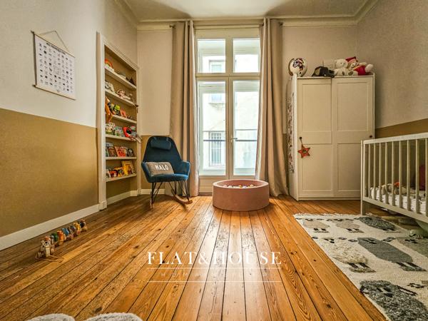 Appartement hypercentre NANTES- T4 100 m² au 1er étage - RUE BON SECOURS