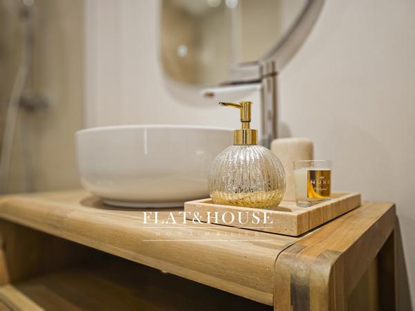 Appartement hypercentre NANTES- T4 100 m² au 1er étage - RUE BON SECOURS