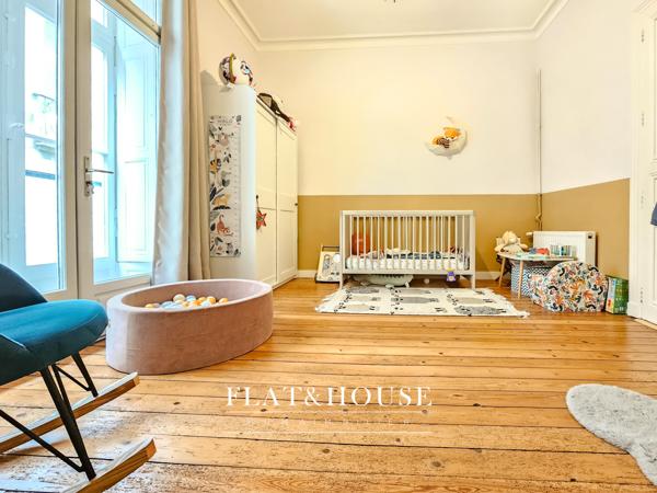 Appartement hypercentre NANTES- T4 100 m² au 1er étage - RUE BON SECOURS