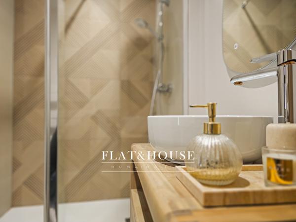 Appartement hypercentre NANTES- T4 100 m² au 1er étage - RUE BON SECOURS