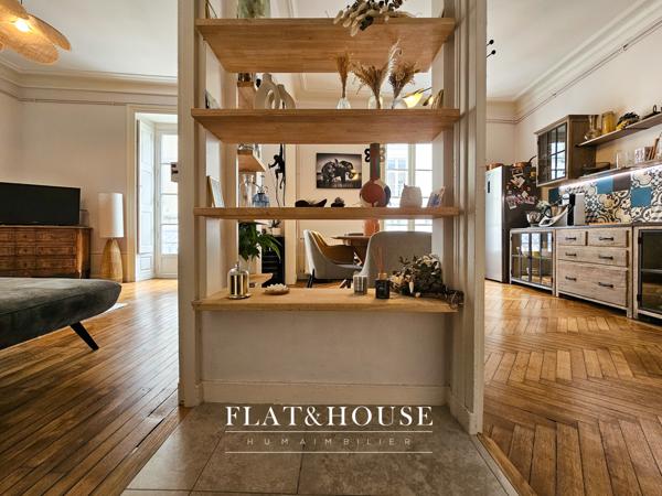 Appartement hypercentre NANTES- T4 100 m² au 1er étage - RUE BON SECOURS