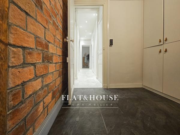 Appartement hypercentre NANTES- T4 100 m² au 1er étage - RUE BON SECOURS