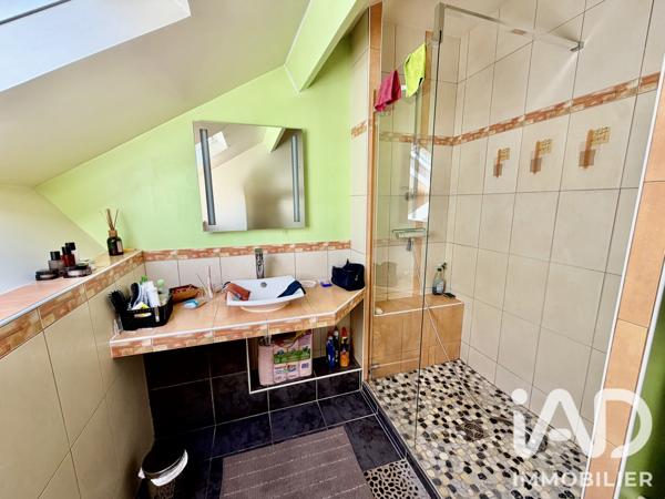 Maison à vendre 6 pièces 186 m² Verneuil-en-Halatte