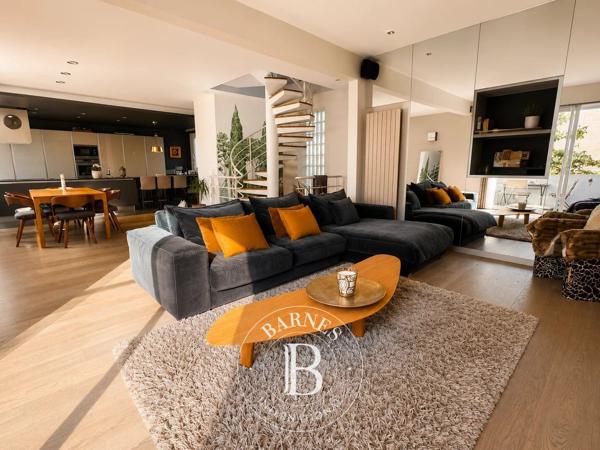 Suresnes, Maison 5 Chambres -  212 m² à vendre