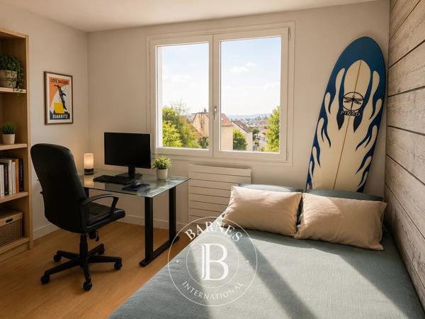 Suresnes, Maison 5 Chambres -  212 m² à vendre