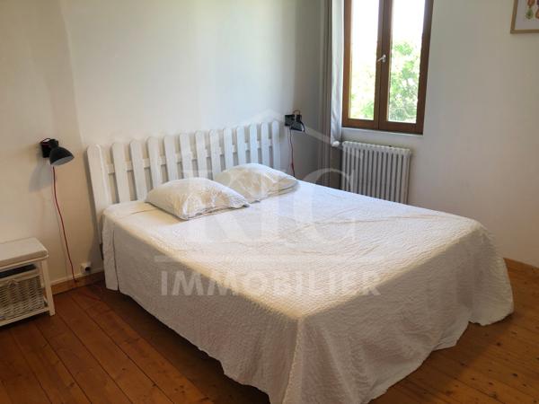 CARCASSONNE - IMMEUBLE 210 M² - 2 STUDIOS + 1 APPARTEMENT 142 M² - COUR - GARAGE Détails des diagnostics énergétiques