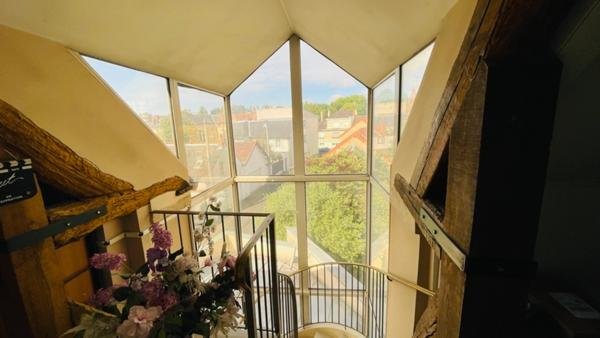 Maison bourgeoise 200m2 4 chambres et bureau avec ascenseur, jardin et extension architecturale – Centre-ville de Nevers (58)
