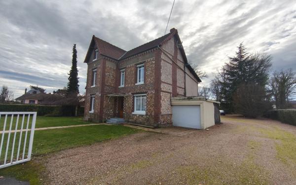 Maison à vendre    3 pièces • 153 m2 Saint-Aubin-lès-Elbeuf