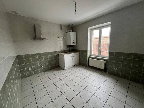 Appartement 4 pièces                                        - 43490 Costaros Réf : 12051
