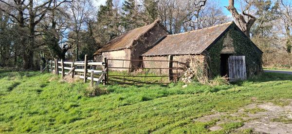 Bâtiment agricole à réhabiliter en maison d'habitation