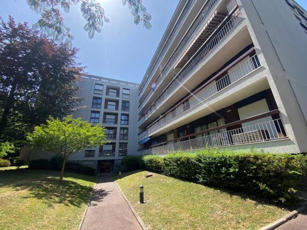 APPARTEMENT - ATHIS MONS