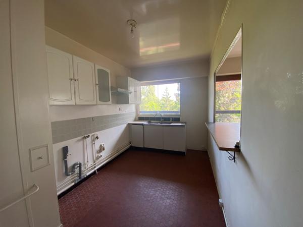 APPARTEMENT - ATHIS MONS