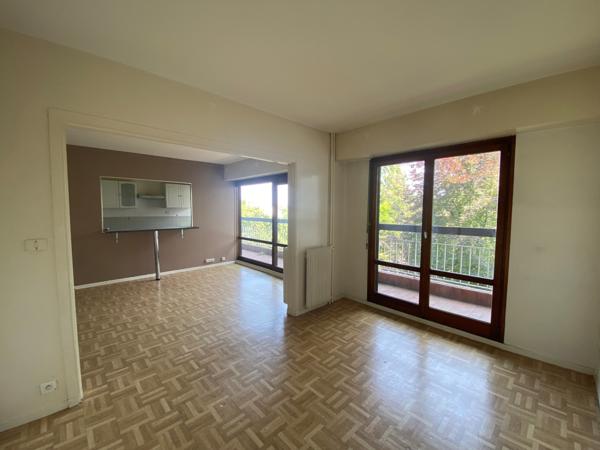 APPARTEMENT - ATHIS MONS