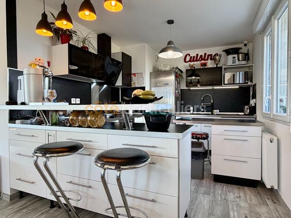 Vente
                Maison88 m² - 4 Pièces -
                    MONTMARTIN EN GRAIGNES (50620)