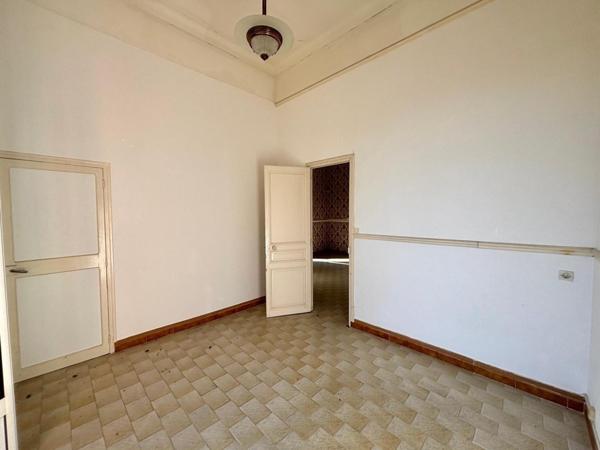 A pied des commerces, de la mer et de la gare