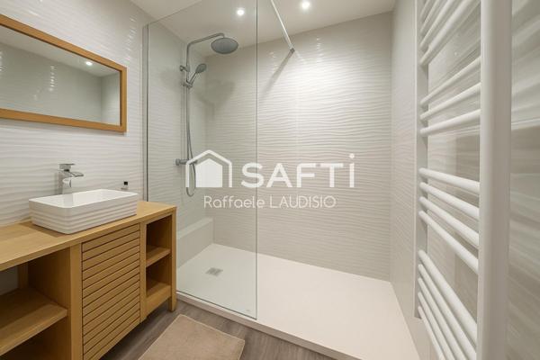 À 300 m de la mer, T3 lumineux au calme absolu !