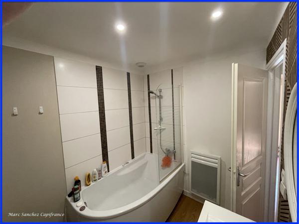 Pyrénées-Atlantiques ( 64). À vendre immeuble de rapport à Pau (64000)