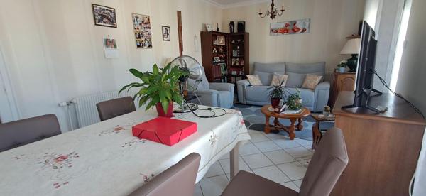 Maison LAVAL très bon secteur (hilard) 4 pièce(s) / 2chs +1 / 83 m2