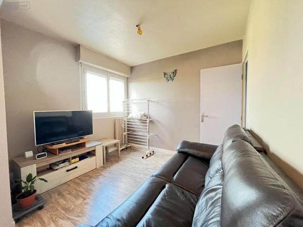 Appartement ancien à vendre à Saint-Brieuc dans les Côtes-d'Armor (22000), ref : 22147/94